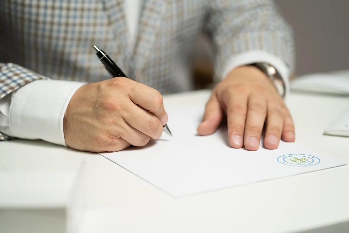 Un exemple type de signature pour ordre