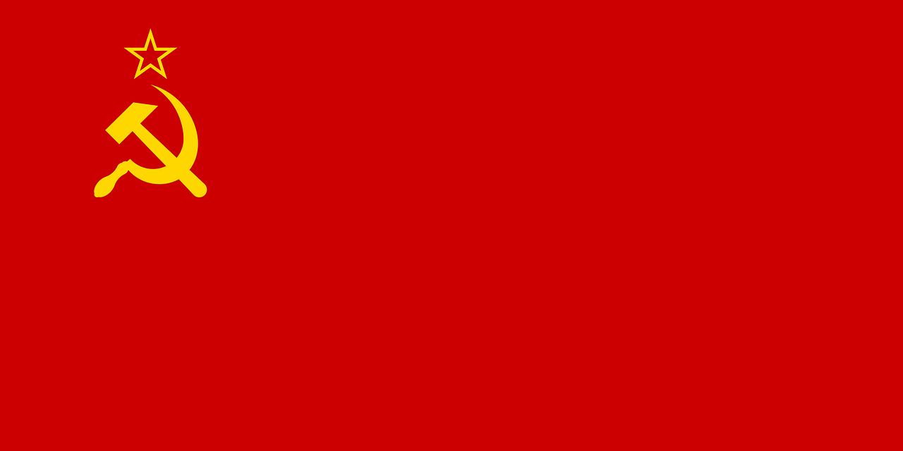discover the essential red flags to watch out for in relationships, work, and personal interactions. learn how to identify warning signs early to protect yourself from toxic situations and foster healthier connections.